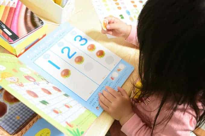 ポピーきいどりはシールが多くて楽しんでできる